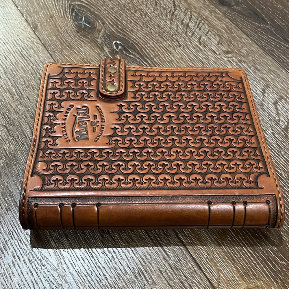 Tivergy Floral Embossed Leather Journal - Picture 11 of 11